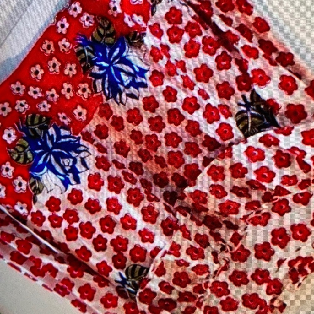 Adorable striped floral design blouse